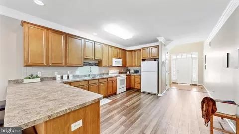 Entry Way - 45 Harcrest Ct, Dover, DE 19901 photo 5 of 10