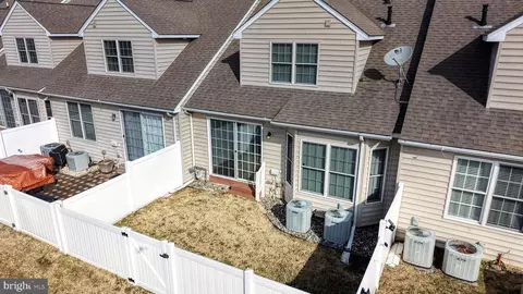 View/Area - 45 Harcrest Ct, Dover, DE 19901 photo 1 of 19