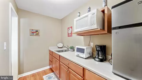Kitchen - 45 Harcrest Ct, Dover, DE 19901 photo 2 of 3