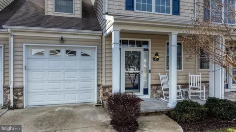 Exterior - 45 Harcrest Ct, Dover, DE 19901 photo 4 of 4