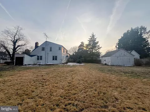 Exterior - 529 Greenhill Rd, Dover, DE 19901 photo 6 of 9
