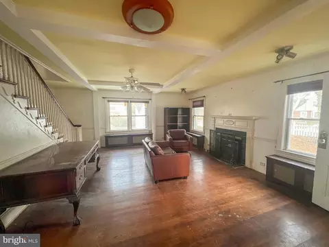 Living - 529 Greenhill Rd, Dover, DE 19901 photo 1 of 3