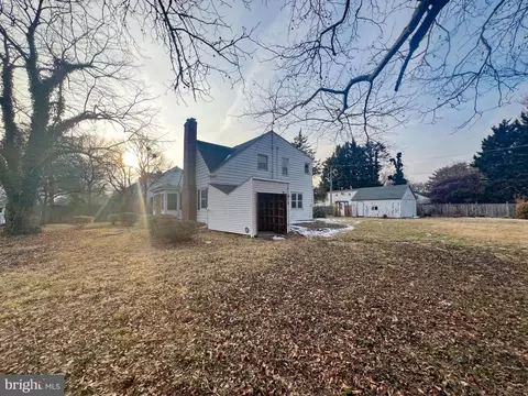 Exterior - 529 Greenhill Rd, Dover, DE 19901 photo 3 of 9