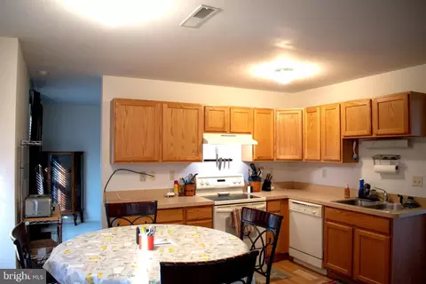 Kitchen - 30 Turning Leaf, Dover, DE 19904 photo 1 of 1