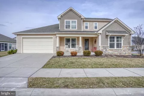 212 Skipping Stone Ln, Dover, DE 19904