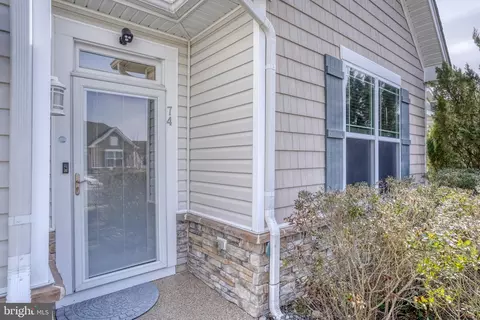 Exterior - 74 N Red Haven Ln, Dover, DE 19901 photo 3 of 7