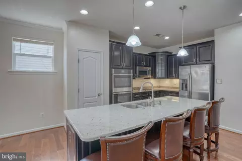 Kitchen - 74 N Red Haven Ln, Dover, DE 19901 photo 3 of 4