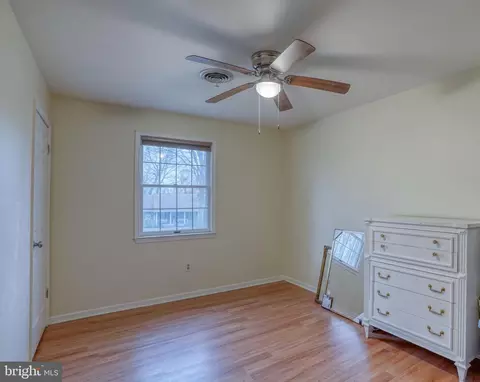 Bedroom - 6 Crossley Dr, Dover, DE 19901 photo 9 of 10