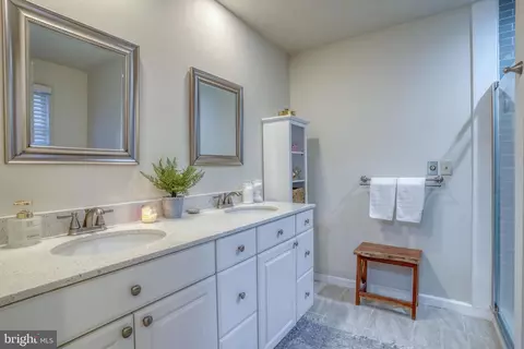 Bath - 6 Crossley Dr, Dover, DE 19901 photo 2 of 3