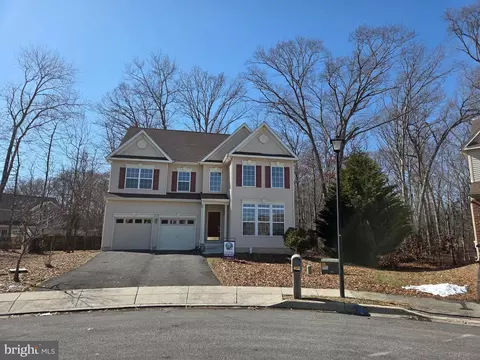 11 Tanzanite Ct, Dover, DE 19904