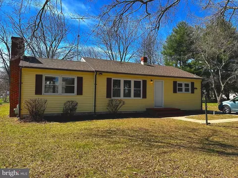 Exterior - 139 Acorn Ln, Dover, DE 19901 photo 3 of 3