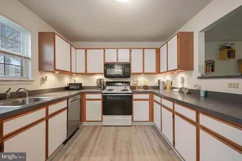 Kitchen - 114 Thames Dr, Dover, DE 19904 photo 1 of 2