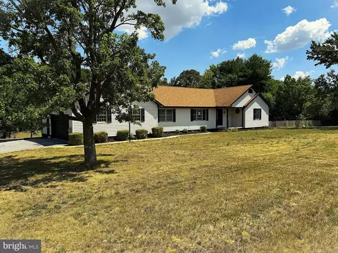 1127 Roesville Rd, Felton, DE 19943