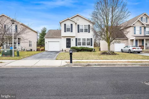 260 Golden Plover Dr, Smyrna, DE 19977