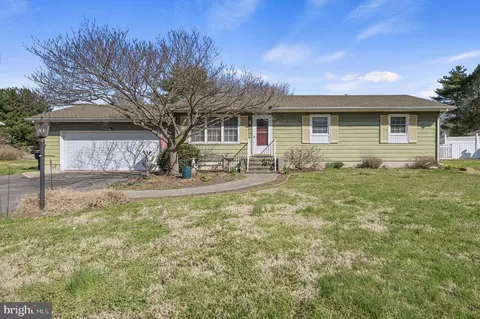 1119 Bison Rd, Dover, DE 19904
