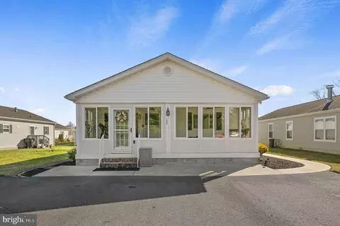 395 Barefoot Ln, Frederica, DE 19946