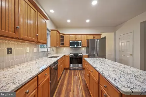 Kitchen - 45 Mannering Dr, Dover, DE 19901 photo 2 of 5