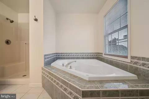 Bath - 45 Mannering Dr, Dover, DE 19901 photo 1 of 3
