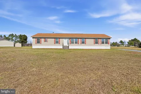 100 Mels Dr #1, Felton, DE 19943