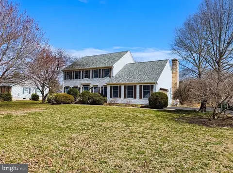 5 Waterwheel Cir, Dover, DE 19901