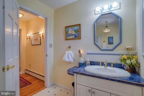 Bath - 54 Huntley Cir, Dover, DE 19901 photo 2 of 4