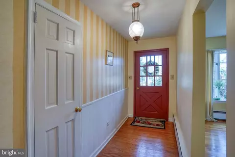 Entry Way - 54 Huntley Cir, Dover, DE 19901 photo 1 of 4