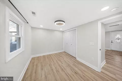 Entry Way - 2505 W Denneys Rd, Dover, DE 19904 photo 1 of 4