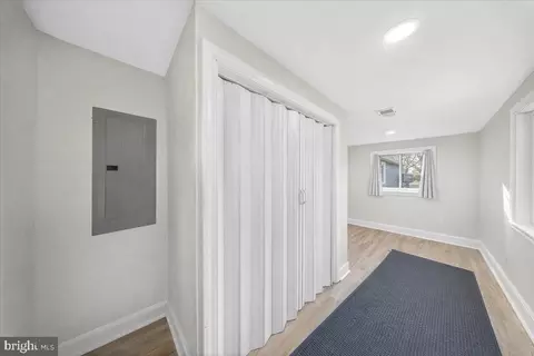 Entry Way - 2505 W Denneys Rd, Dover, DE 19904 photo 4 of 4