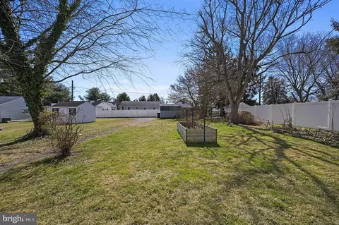 234 Pine St, Dover, DE 19901 photo 3