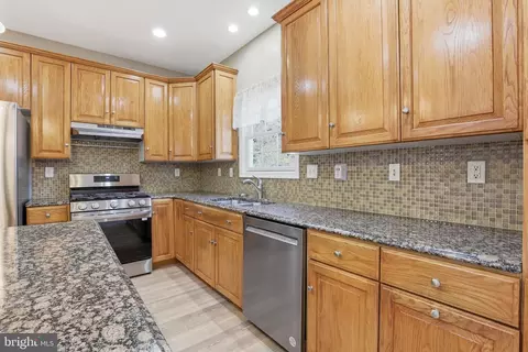 Kitchen - 131 Jillian Ct, Dover, DE 19901 photo 3 of 3