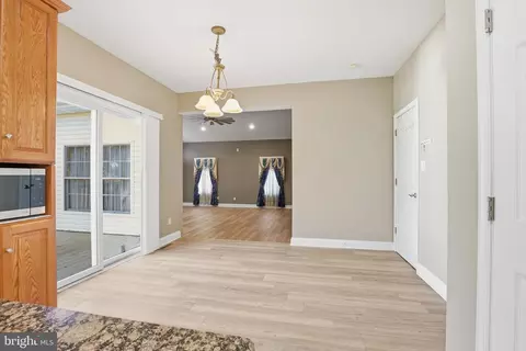 Entry Way - 131 Jillian Ct, Dover, DE 19901 photo 7 of 14