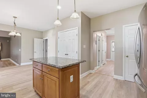 Entry Way - 131 Jillian Ct, Dover, DE 19901 photo 6 of 14