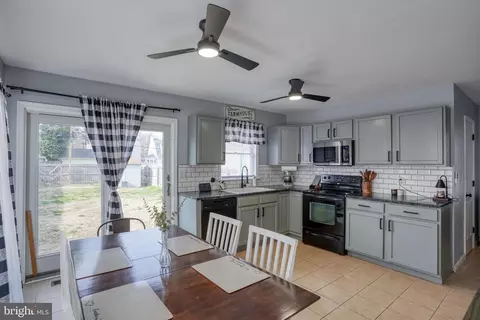 Kitchen - 31 Washington St, Dover, DE 19901 photo 1 of 3