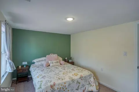 Bedroom - 31 Washington St, Dover, DE 19901 photo 2 of 7