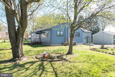 1680 Peach Basket Rd, Felton, DE 19943