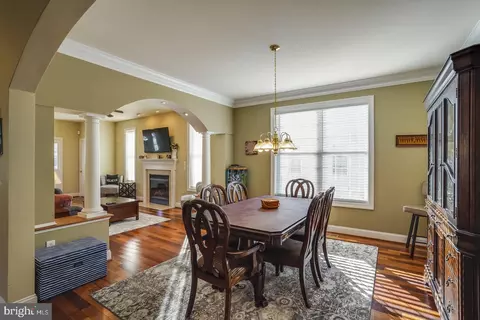 Dining - 53 Washington St, Dover, DE 19901 photo 2 of 2