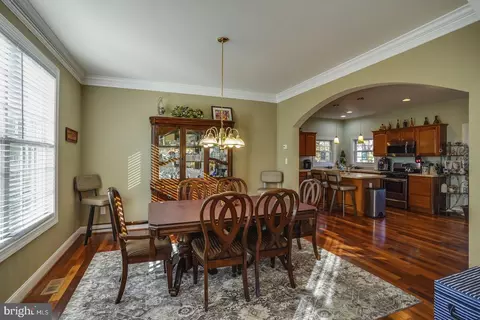 Dining - 53 Washington St, Dover, DE 19901 photo 1 of 2