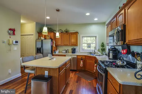 Kitchen - 53 Washington St, Dover, DE 19901 photo 2 of 5