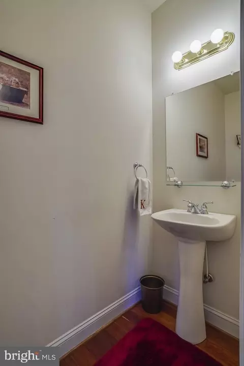 Bath - 53 Washington St, Dover, DE 19901 photo 3 of 3