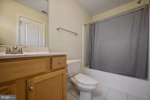 Bath - 228 Thornton St, Dover, DE 19901 photo 4 of 4
