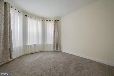 Living - 38 Leander Dr, Dover, DE 19904 photo 3 of 3