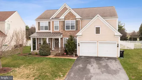 223 Clarendon Dr, Smyrna, DE 19977