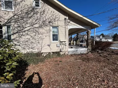 748 S State St, Dover, DE 19901 photo 3