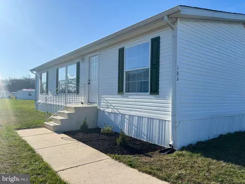 182 Humpsman Dr #149, Dover, DE 19904