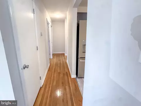 Entry Way - 575 Crawford Ave, Dover, DE 19901 photo 1 of 2