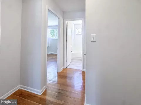 Entry Way - 575 Crawford Ave, Dover, DE 19901 photo 2 of 2