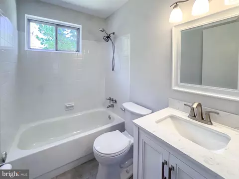Bath - 575 Crawford Ave, Dover, DE 19901 photo 1 of 2
