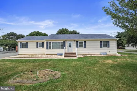 Exterior - 2272 Forrest Ave, Dover, DE 19904 photo 1 of 3