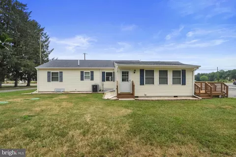 Exterior - 2272 Forrest Ave, Dover, DE 19904 photo 2 of 3