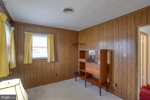 Bedroom - 1 Edgewood Rd, Dover, DE 19901 photo 2 of 9